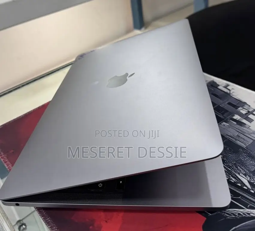 New Laptop Apple 16GB Apple M1 Pro SSD 512GB