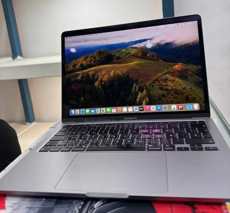 New Laptop Apple MacBook 16GB SSD 512GB