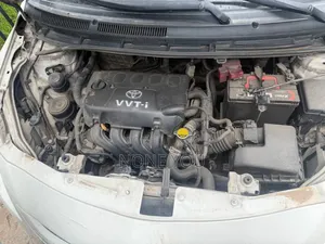 Toyota Yaris 1.3 VVT-i Automatic 2008 White