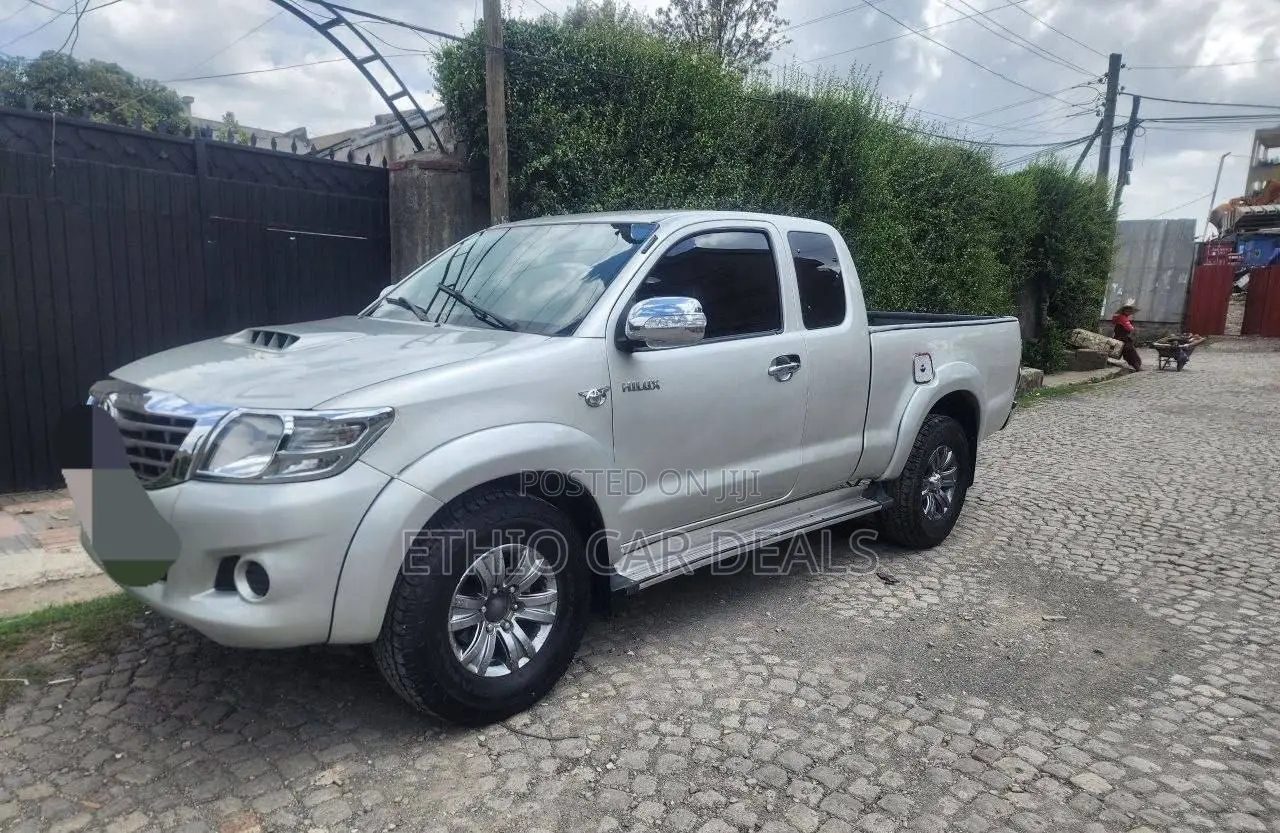 Toyota Hilux 2008 Silver
