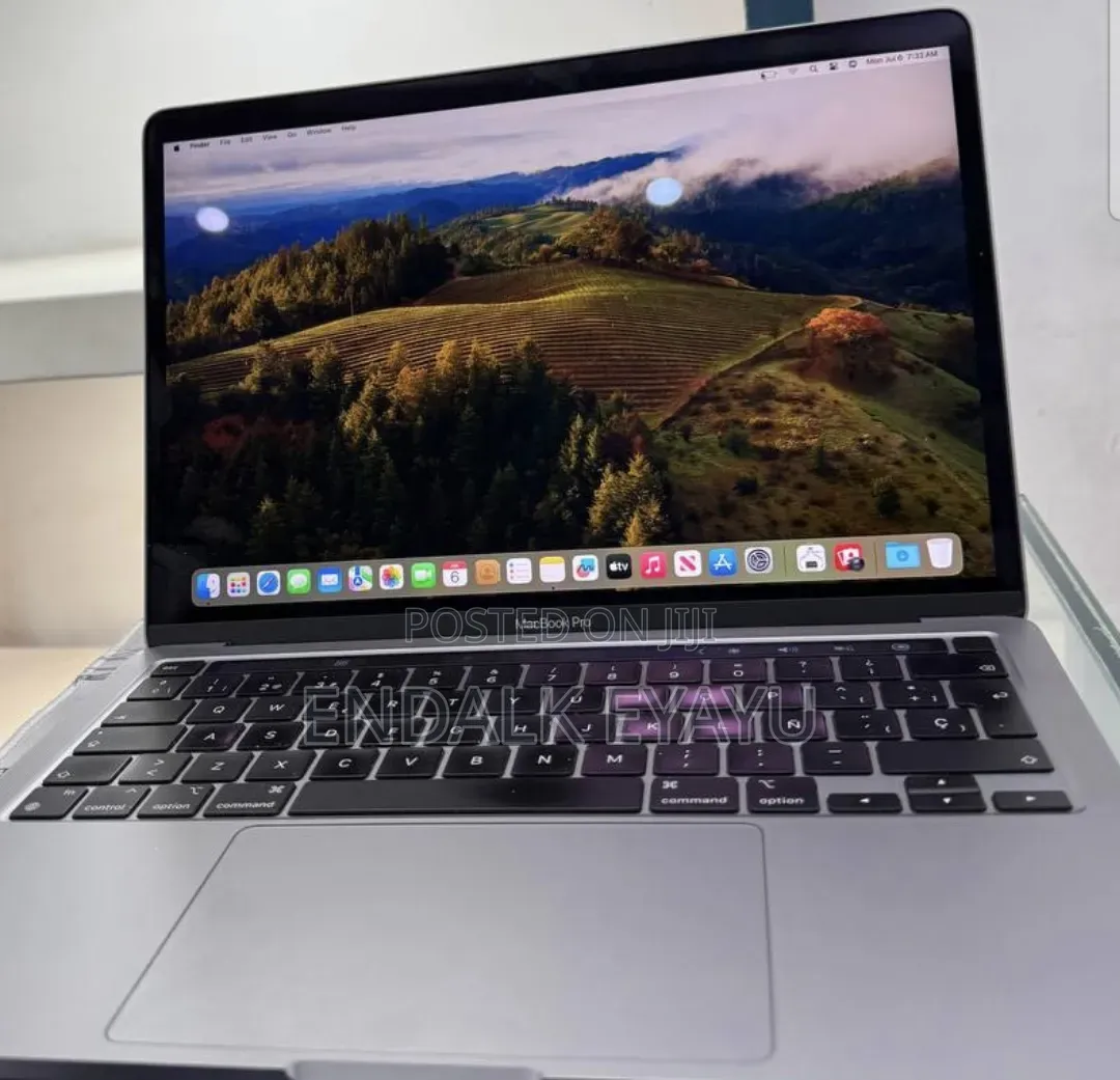 New Laptop Apple MacBook Pro 2021 M1 16GB Apple M1 Pro SSD 512GB