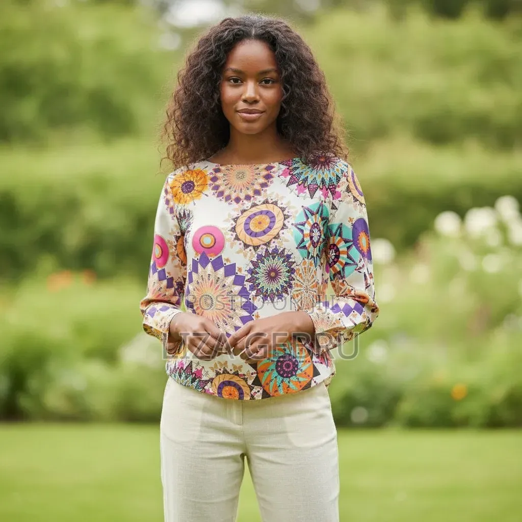 Brand New Very Comfortable Women Sweater. Size M,L. 4000br