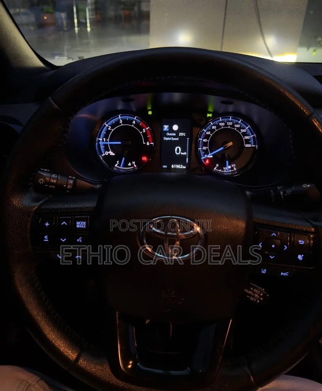 Toyota Hilux 2022 Beige