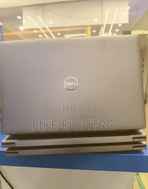 New Laptop Dell Precision 5490 32GB Intel Core Ultra 9 SSD 1T
