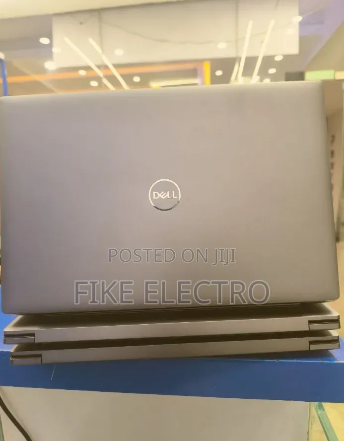 New Laptop Dell Precision 5490 32GB Intel Core Ultra 9 SSD 1T