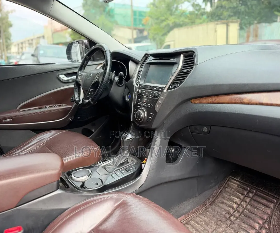 Hyundai Santa Fe 2018 Black