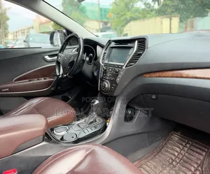 Hyundai Santa Fe 2018 Black