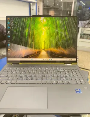 New Laptop Lenovo Yoga 7 15ITL5 16GB Intel Core Ultra 7 SSD 512GB