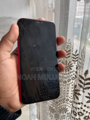 Apple iPhone 11 64 GB Red
