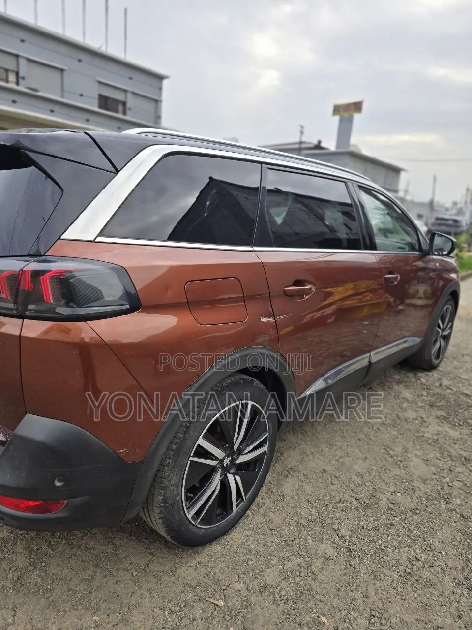 Peugeot 5008 2022 Burgundy