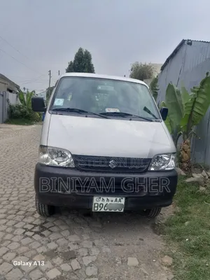 Suzuki Eeco 2024 Silver