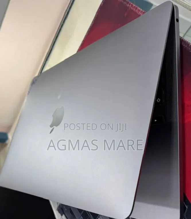 New Laptop Apple MacBook Pro 2021 M1 16GB Apple M1 Pro SSD 512GB