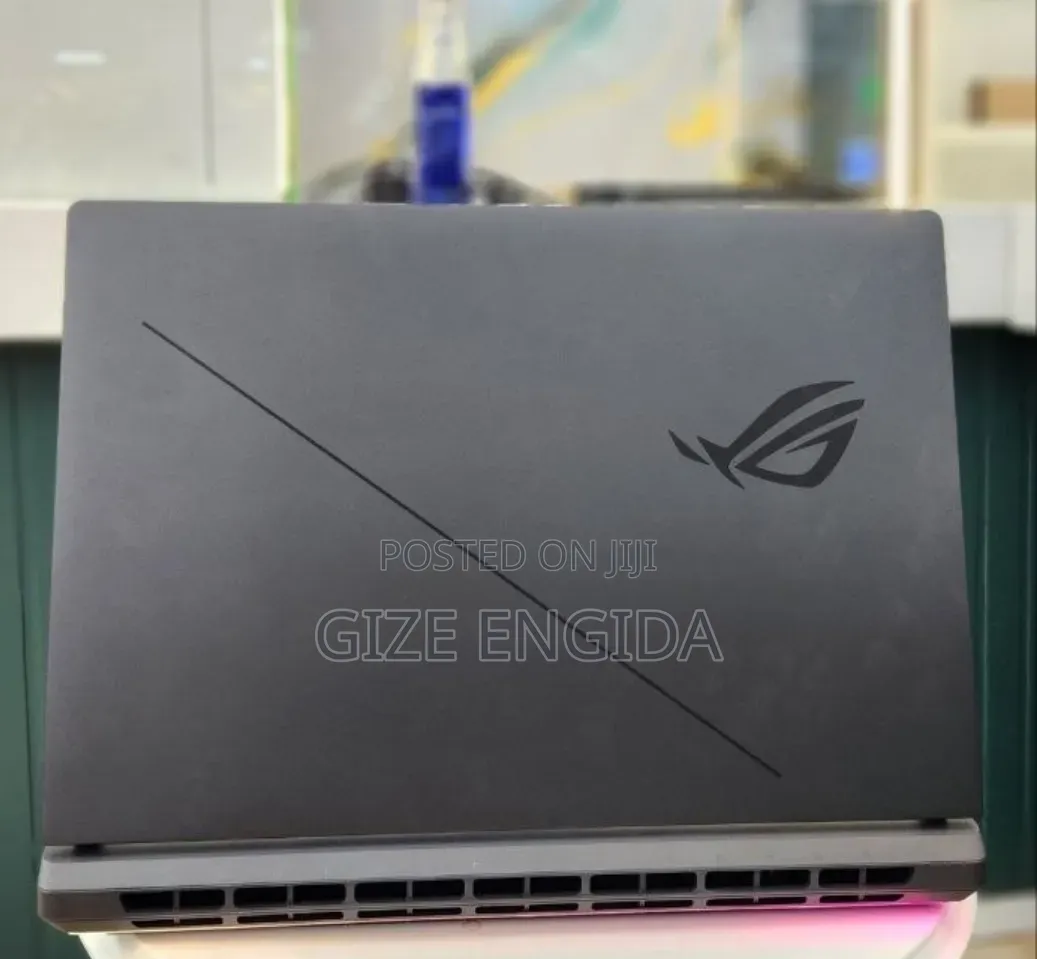 New Laptop Asus ROG Strix G18 32GB Nvidia SSD 2T