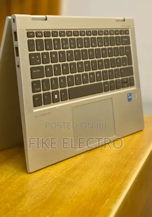 New Laptop HP EliteBook 830 G8 16GB Intel Core i5 SSD 512GB