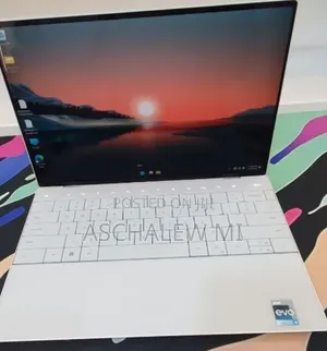 New Laptop Dell XPS 13 32GB Intel Core i7 SSD 512GB