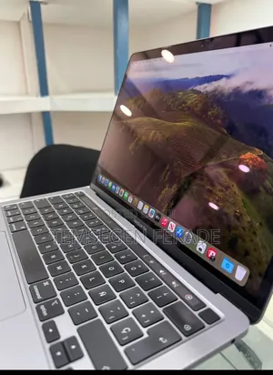 New Laptop Apple MacBook Pro 2020 M1 16GB Apple M1 Pro SSD 512GB
