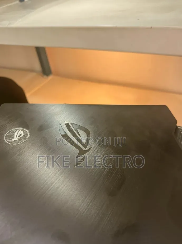 New Laptop Asus ROG Zephyrus G15 16GB AMD Ryzen 9 SSD 512GB