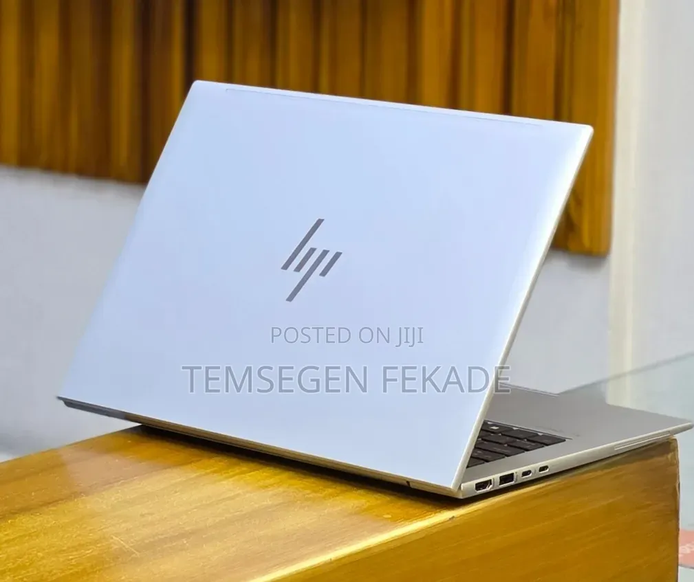 New Laptop HP EliteBook 840 G9 16GB Intel Core i7 SSD 512GB