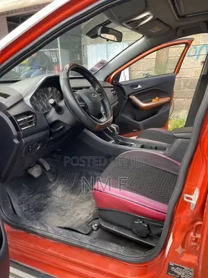 Chery Tiggo 2 2022 Orange