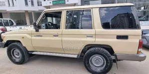 Toyota Land Cruiser 2013