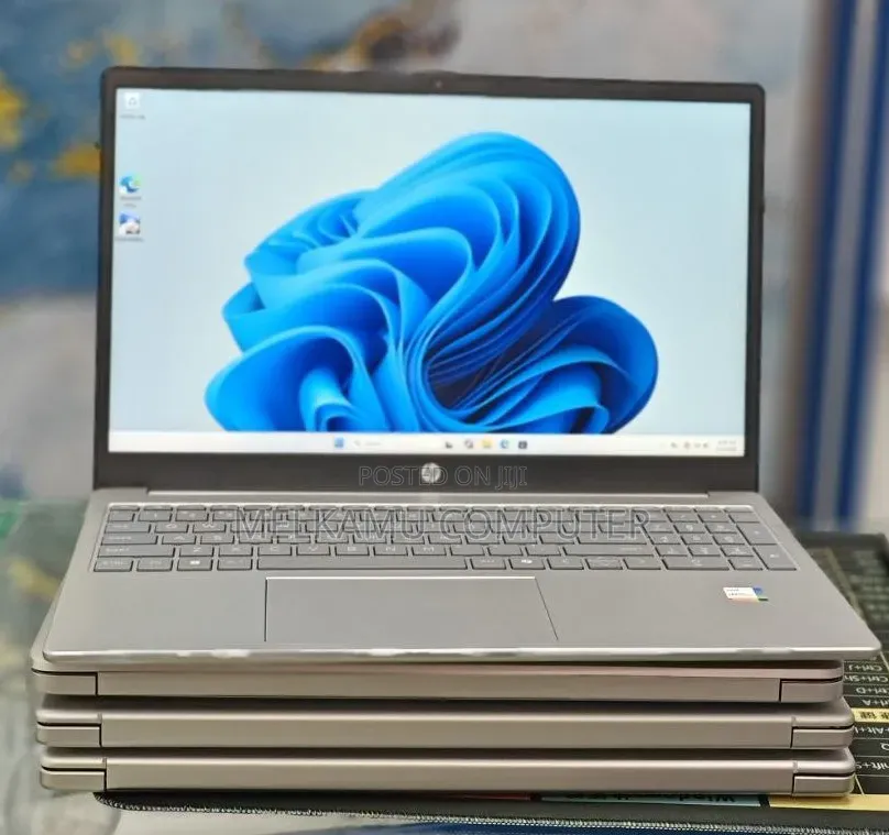 New Laptop HP Stream Notebook 16GB Intel Core i7 SSD 1T