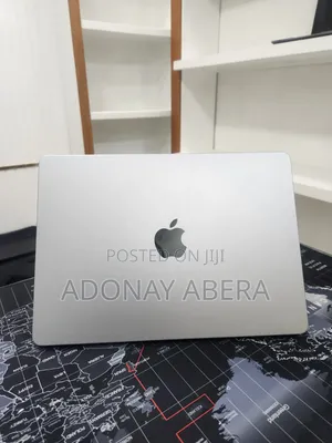 New Laptop Apple MacBook 16GB Apple M2 SSD 256GB