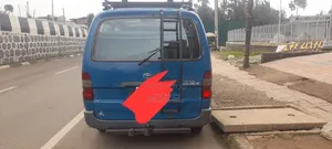 Toyota HiAce 1999 Blue