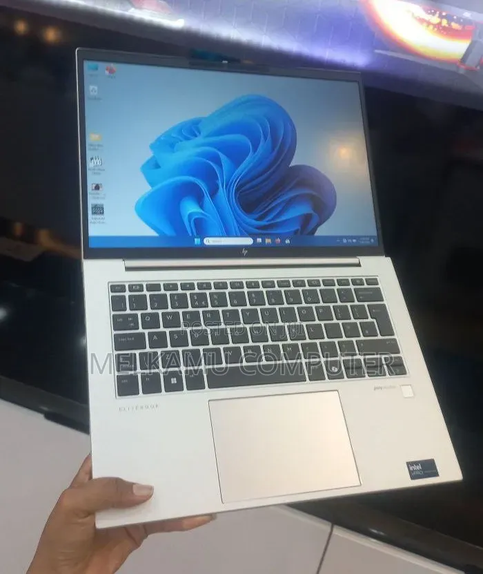 New Laptop HP EliteBook 840 G11 16GB Intel Core Ultra 7 SSD 512GB