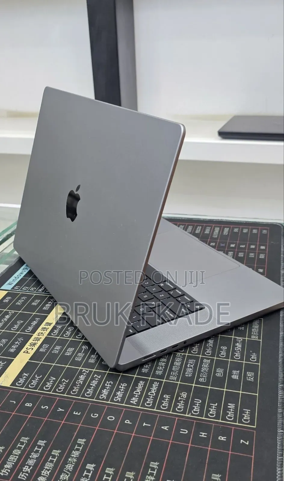 New Laptop Apple MacBook Pro 2021 M1 Max 32GB Apple M1 Max SSD 1T