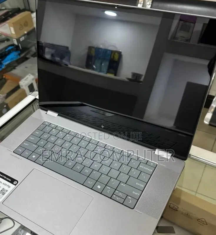 New Laptop HP 8GB AMD Ryzen 5 SSD 512GB