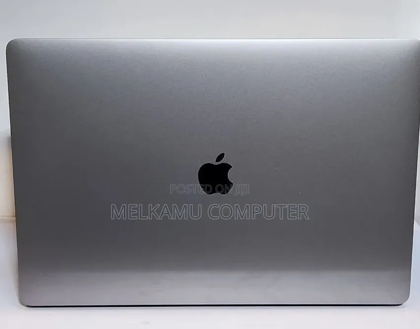 New Laptop Apple MacBook Pro 2019 16GB Intel Core i9 SSD 1T