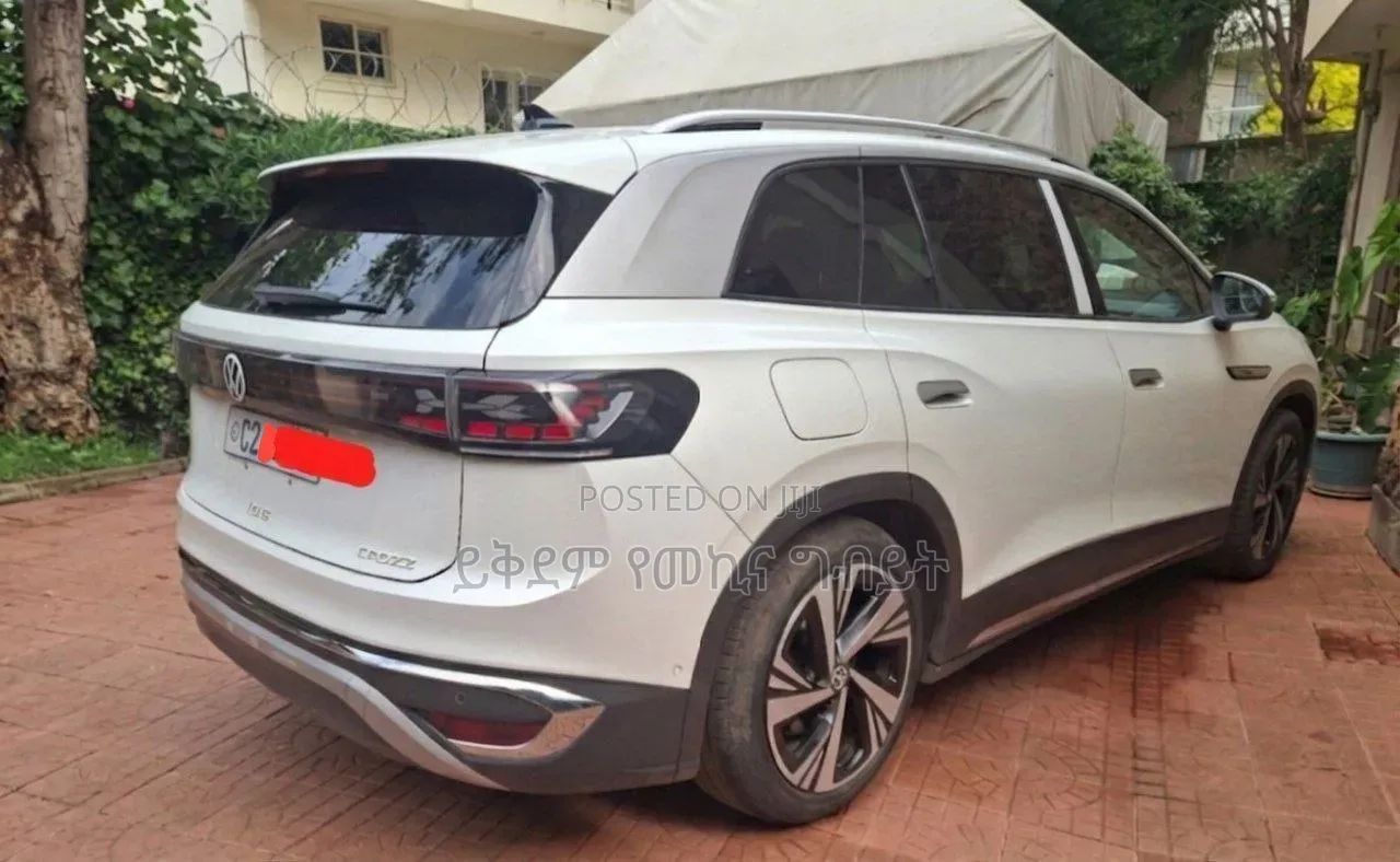 Volkswagen ID.6 2022 White