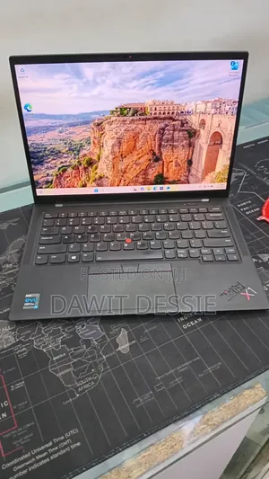 New Laptop Lenovo ThinkPad X1 Carbon 16GB Intel Core i7 SSD 512GB