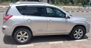 Toyota RAV4 2013 Silver