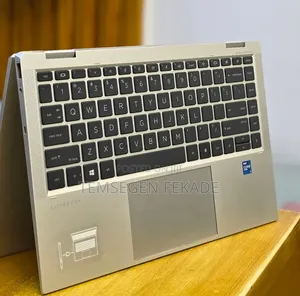 New Laptop HP EliteBook 1040 G8 16GB Intel Core i7 SSD 512GB