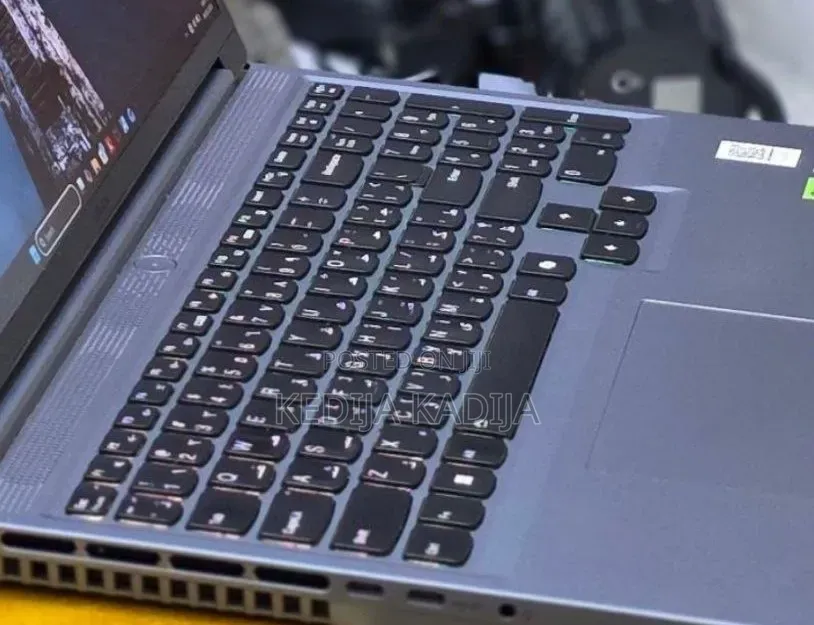 New Laptop Lenovo Legion 5 16GB AMD Ryzen 7 SSD 1T