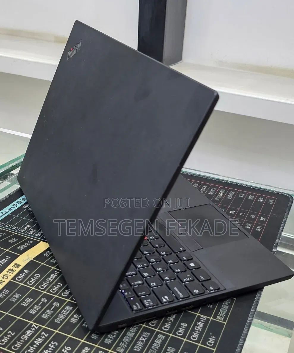 New Laptop Lenovo ThinkPad T490s 16GB Intel Core i5 SSD 256GB