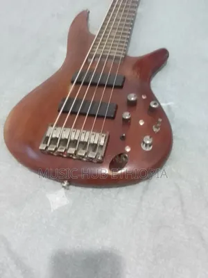 Ibanez Soundgear (Sr)6-String Electric Bass