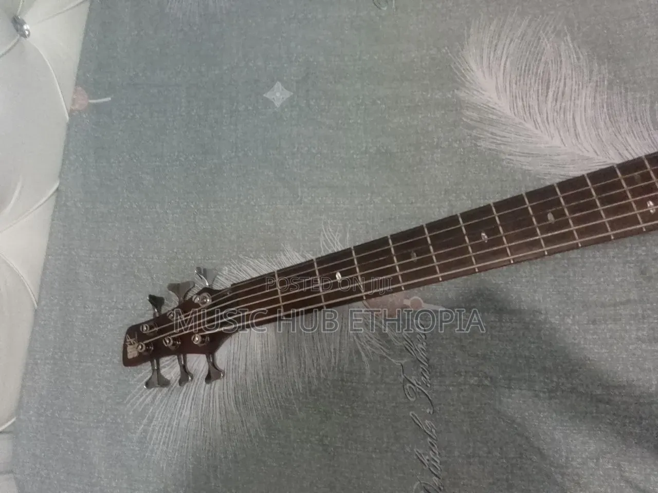 Ibanez Soundgear (Sr)6-String Electric Bass