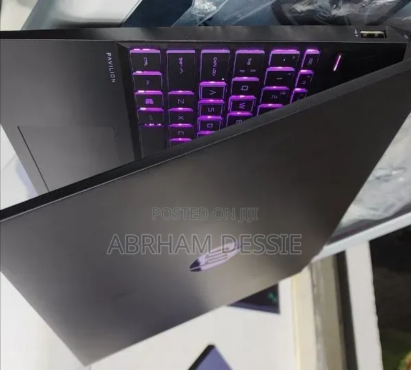 New Laptop HP 16GB AMD Ryzen 7 SSD 512GB