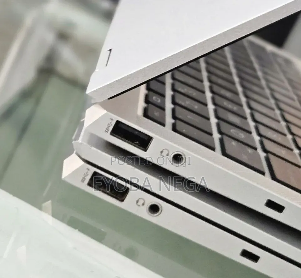 New Laptop HP EliteBook 1040 G8 16GB Intel Core i7 SSD 512GB