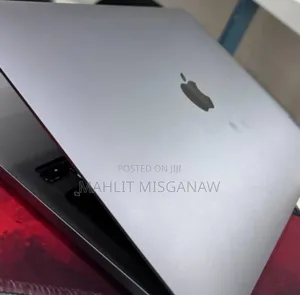 New Laptop Apple MacBook Pro 2020 M1 16GB Apple M1 SSD 512GB