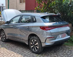 BYD E2 43 kWh 94 hp FWD 2025 Gray