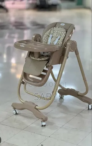 Multifunctional High Chair Features a Beige, Patterned Seat