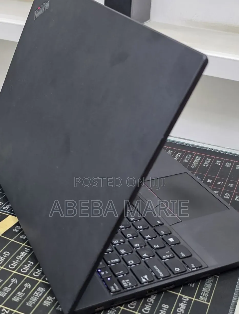New Laptop Lenovo ThinkPad T490s 16GB Intel Core i5 SSD 256GB