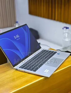New Laptop HP EliteBook 1040 G8 16GB Intel Core i7 SSD 512GB