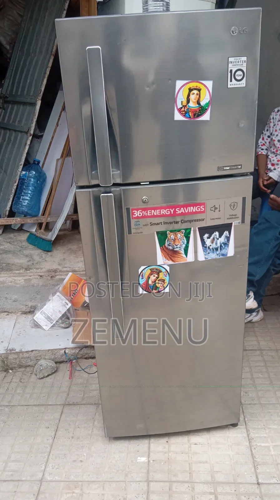 Refrigerator Like New