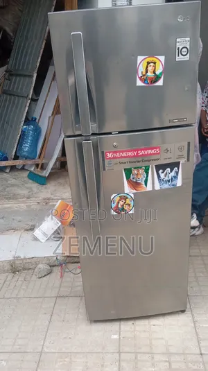 Refrigerator Like New