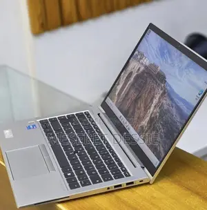 New Laptop HP EliteBook 840 G8 16GB Intel Core i5 SSD 512GB
