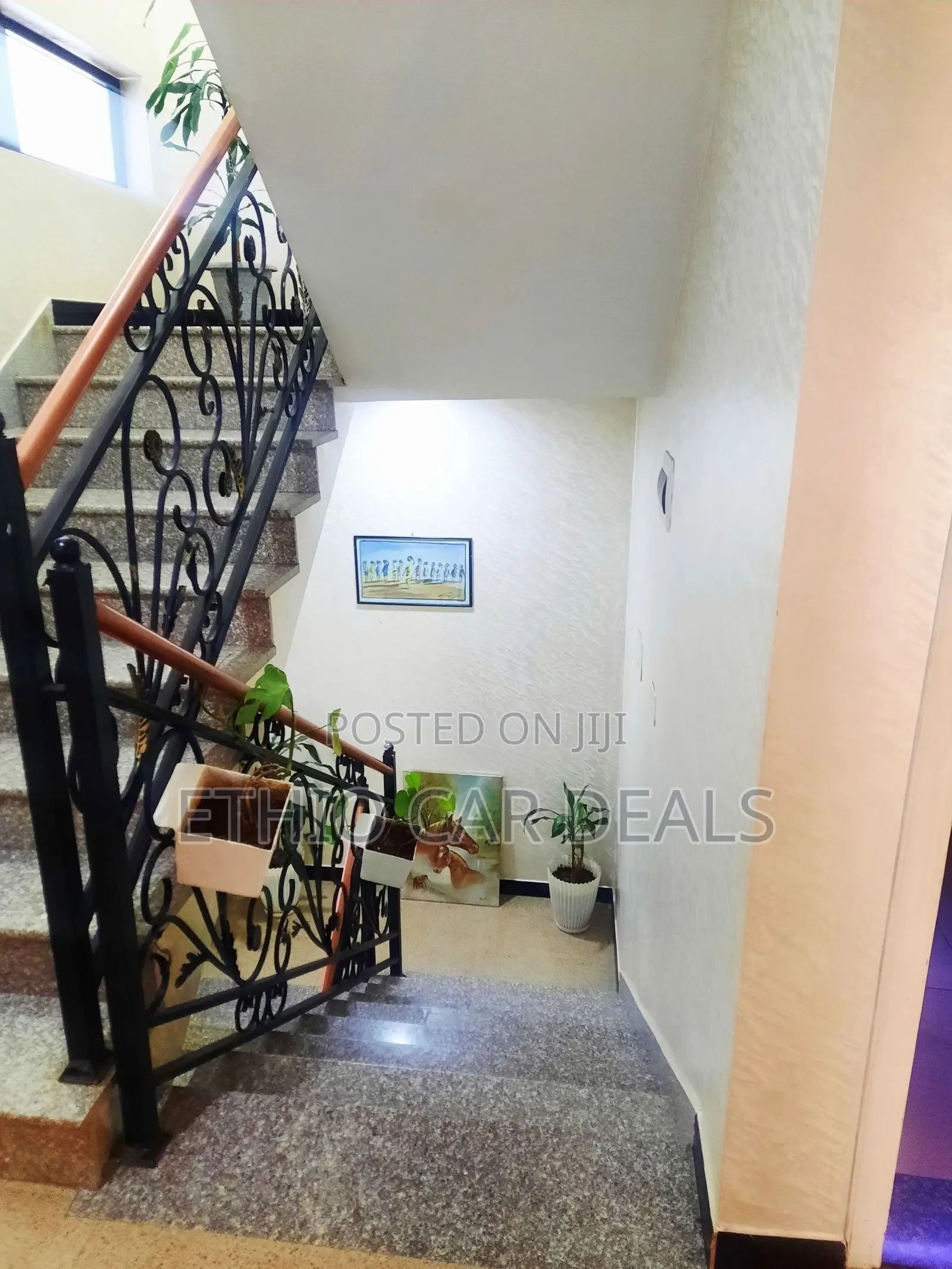 Furnished 9bdrm House in Bole for sale